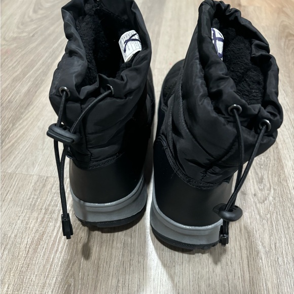 Eddie Bauer Luna Peak Boots| Waterproof & Fur Lined - Picture 2 of 5